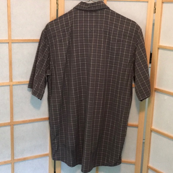 REI shortsleeved travel no-wrinkle shirt gray/blue - Picture 3 of 8